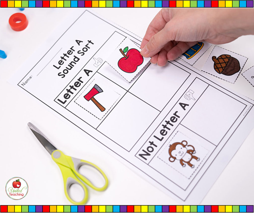 Interactive Alphabet Notebook, Letter Sounds Phonics, Back to School  Crafts