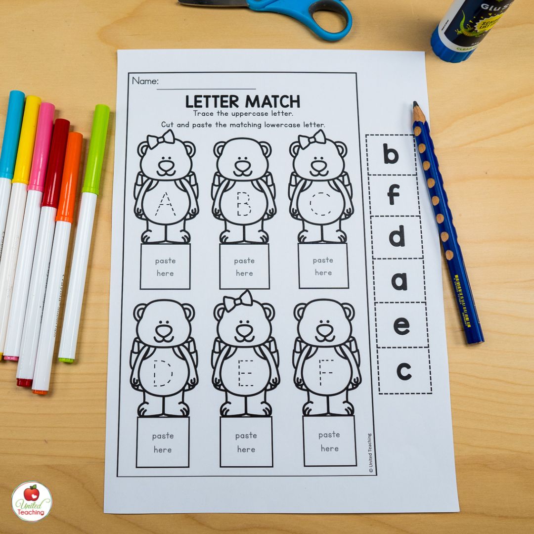 Matching uppercase and lowercase letters of the alphabet worksheet