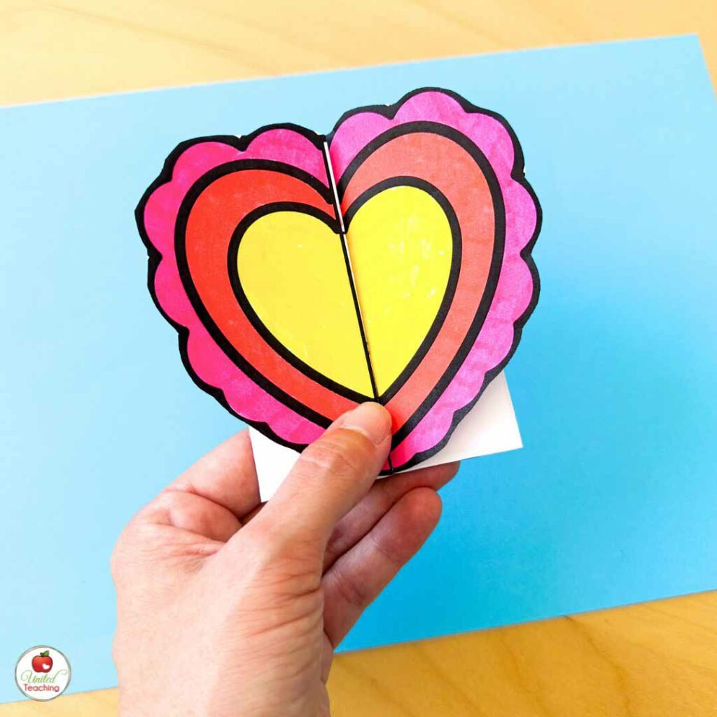 Foldable heart craft for valentine's day