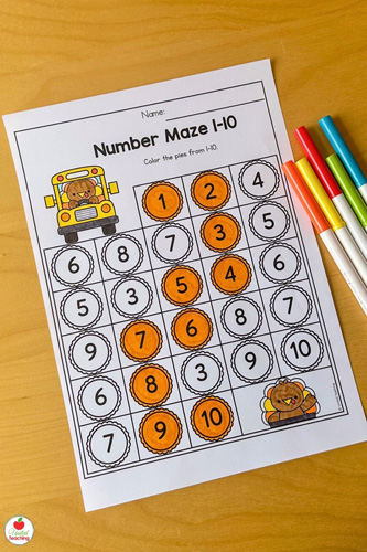 Thanksgiving Number Maze 1 to 10 Math Worksheet