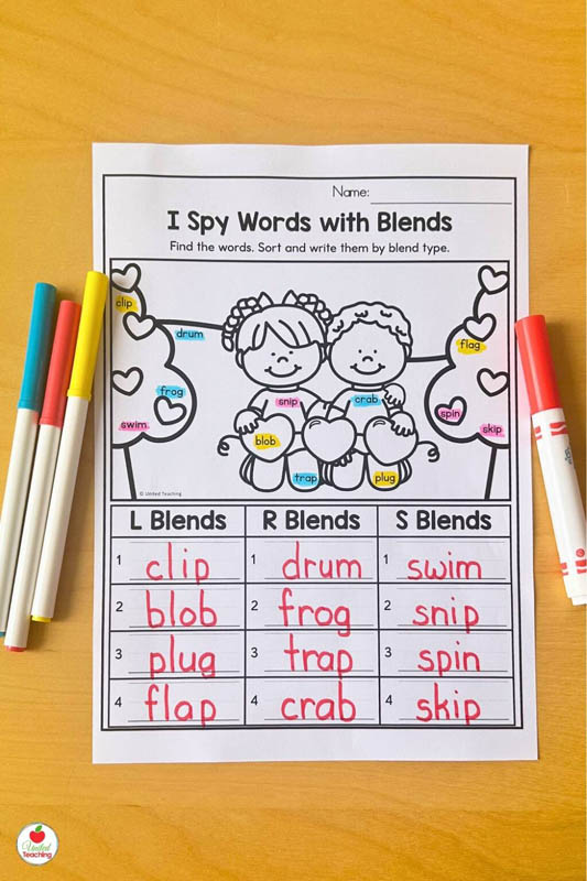I Spy Words with Blends Valentine Worksheet