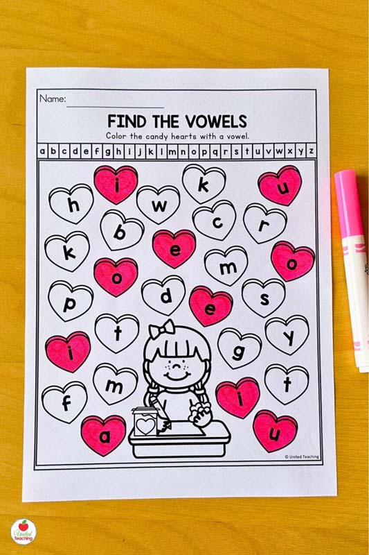 Identifying vowels February literacy worksheet for kindergarten