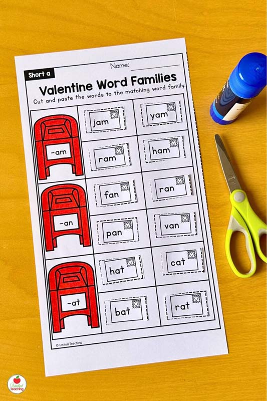 Valentine CVC Word Families kindergarten worksheet