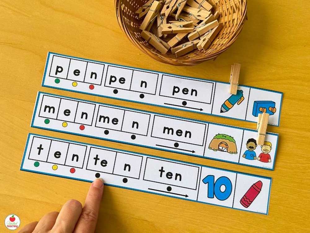 CVC Successive Blending Strips Phonics Center