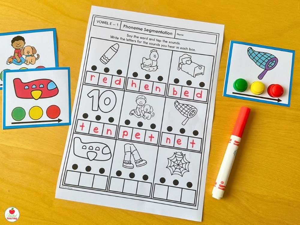CVC Phoneme Segmention task cards and worksheet with elkoin boxes