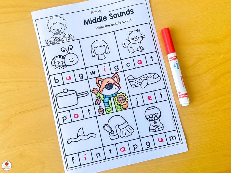 Fall middle sounds worksheet for kindergarten, write the middle vowel sound of each CVC picture