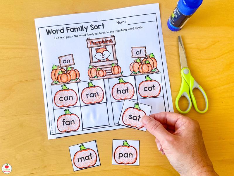 Fall word family sort worksheet for kindergarten, cut and paste an and at words onto pumpkins