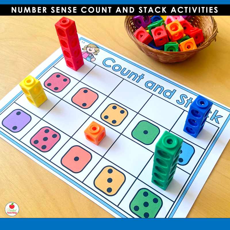 Count and Stack dice counting mat for numbers 1 to 5 with snap cube towers